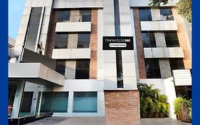 Super Townhouse Oak Kodambakkam Formerly Cine City